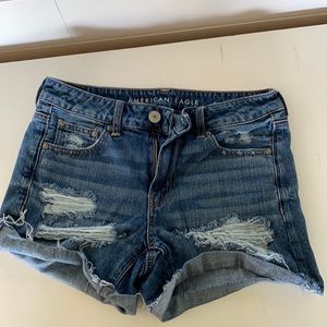 American Eagle Tomgirl Midi shorts